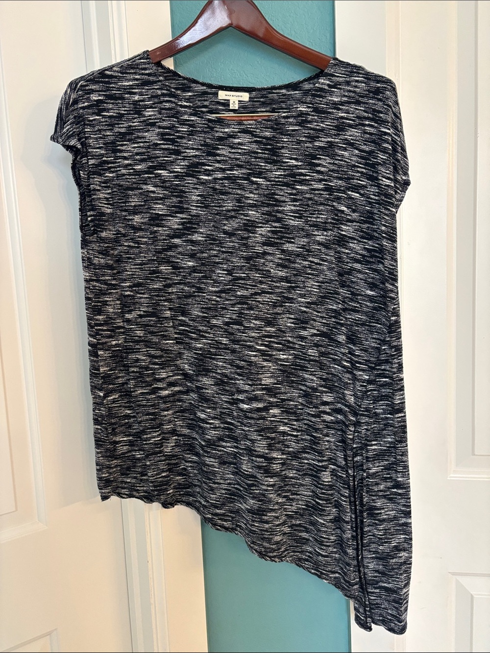 Max Studio Black & White Space-Dye Short Sleeve Top